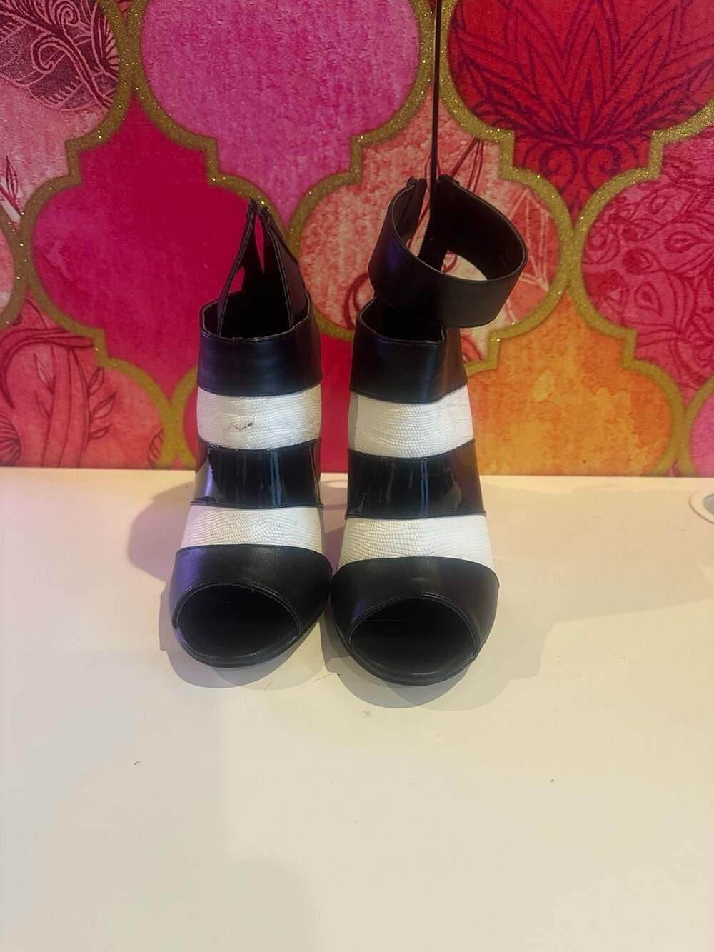 Beau + Ashe Black White Heels Size 8